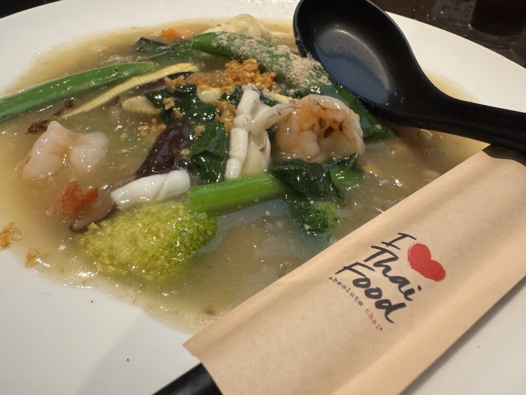 Thai food at 1 Utama